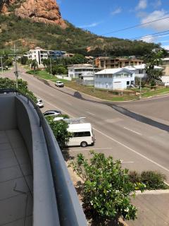 Resort Style Apartment on Gregory - 9