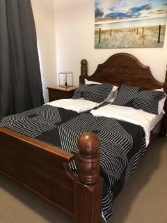 Resort Style Apartment on Gregory - 7