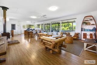 Classic Beach House on Surfside - Pet Friendly - 6