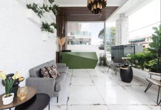 Chic City Apartment Walk to Everything! - 7