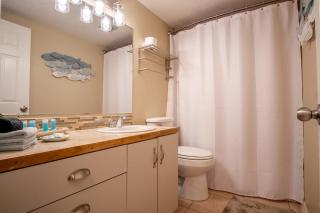 King bed, close to Siesta, Lido and Downtown! - 2