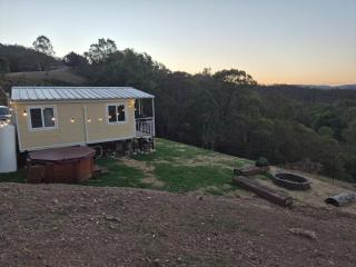 Country Cottage of Yesteryear - 4