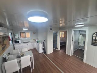 Country Cottage of Yesteryear - 3