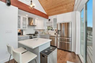 Lakefront Escape with Fire Pit and Views - 8