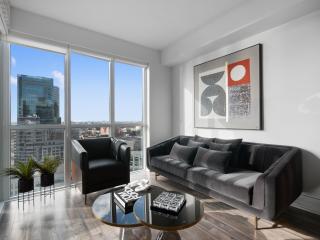 The Ritz Suites - Downtown Toronto - 9