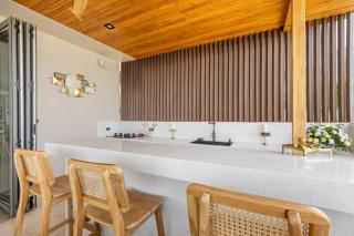 Villa Aurora Signature 5 Star 6BR Sea View - 1