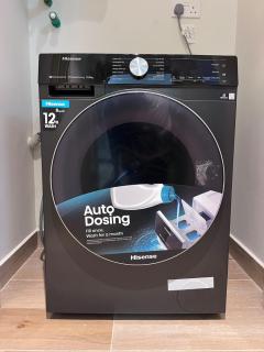 Luxurious 1BR with rooftop pool gym & beach access - 4