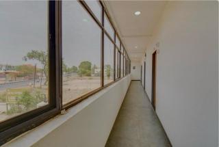 Hotel O Grand Executive - 8