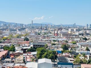 Depa Familiar Céntrico GDL con Estacionamiento - 9