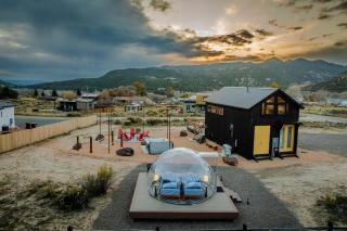 Stargazing Retreat with Hot Tub Deck Hammocks BBQ - 0