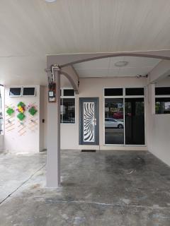 De Suria Homestay Jitra- 3BR with 4 Aircons - 8