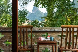 Yangshuo River Lodge Hotel--English speaking team&Swimming pool&Activties organized&Free pick up from Airport or TS over 3 nights - Yangshuo - 5