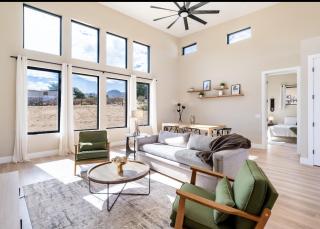 Andalusia Escape- 2 min to JTNP, BBQ - 7