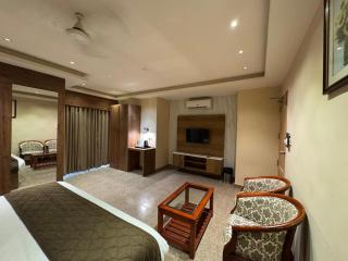 Ceylon Bake House Woodland Junction Ernakulam - 3