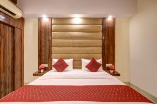 FabHotel Golden Key Residency - 8