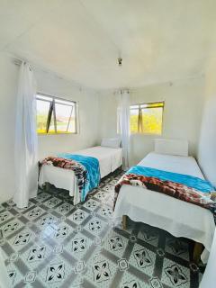 Private Double Room - Airport Cottage - 2