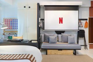 Relaxing Apt Bgc Business Ready with 84inch Cinema - 3