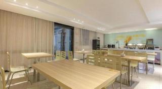 City Comfort Inn Hankou Railway Station Tangjiadun Wanda Plaza - 1