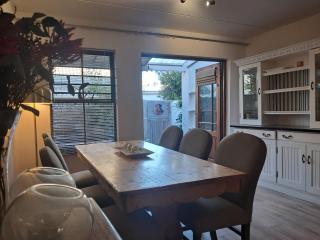 8 Sleeper 4 Bedroom Beach Villa - 5