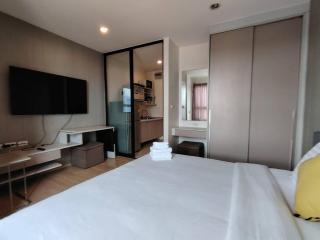 Modern 1-Bedroom Condo near Boat Avenue Bangtao - 9
