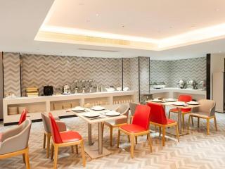 Borrman Hotel Zhongshan Henglan Xiyong - 9