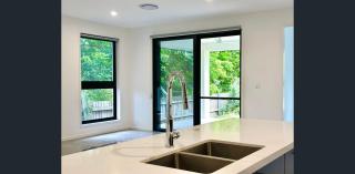 Sunnybank Station 5B Family Stay - 0