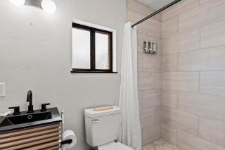 Timber Lodge Cabin 10 - 8