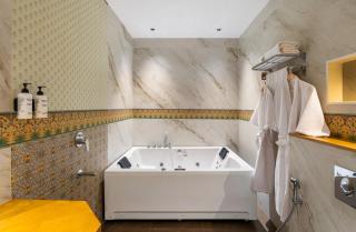 The Classic Crown Udaipur - A Luxury Hotel by Lake Pichola - 7