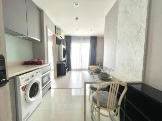 Modern Bangkok Apartment Train Access - 8