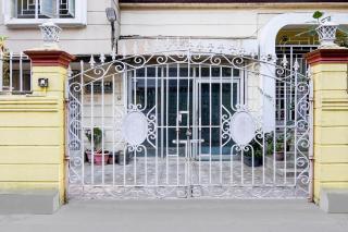 Super Collection O Jyotirindra Nandi Metro Station Kolkata Formerly Hotel Manurama - 2