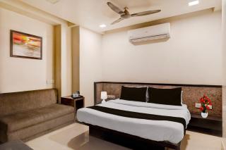 Hotel O Vatva Railway Station Formerly Anmol Palace - 7