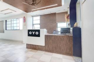 Hotel O Vatva Railway Station Formerly Anmol Palace - 1