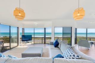 Middleton - Absolute Beachfront - Wi-Fi and Linen Included - Middleton - 0