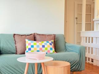 Wynnum Coastal Cottage - 0