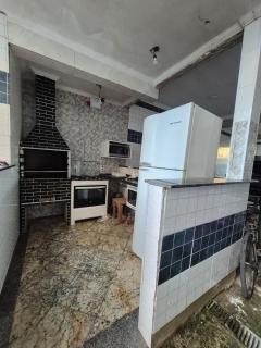 Casa com Piscina - Enseada - Jardim Virginia - 1