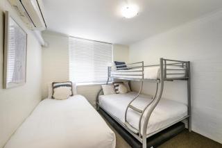 Superbly Situated Noosa Heads - 2