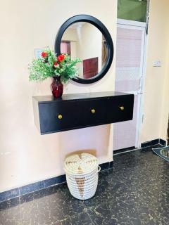 Exclusive 3BR City Escape High End Comfort & Stunning Views - 3