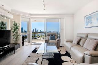 Ocean Sands Central Main Beach Apartment - 7