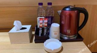 7 Days Premium Lintao City Golden Street Shopping Plaza Branch - 2