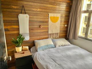 Cozy & Quiet 1BR - Sai Ying Pun - 1