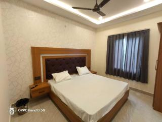 HOTEL O ROYAL SIDHAULI - 0