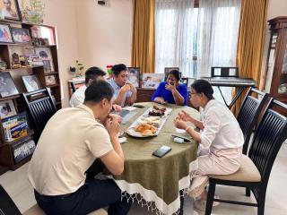 Misty Hills Lakeview Lounge - 2