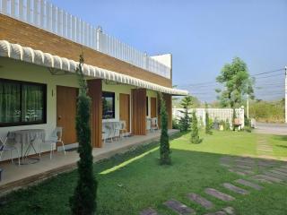 Charming Home Resort - 9