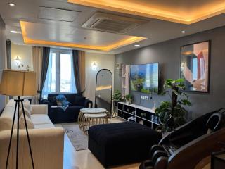 Hotel Apartments With Luxe Living - DHA Phase 4 Lahore - 3