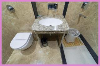 VIP Lane MC Palace Resort - Air Conditioning Room # Best PREMIE LOCATION - Chakra Tirtha Road, Puri - 4