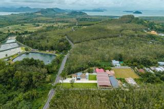 V264 Full Size In Door Tennis Court Gym Brand New - 8