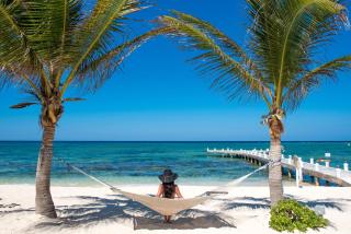 Wyndham Reef Resort, Grand Cayman - Sand Bluff - 1
