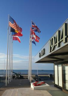 Maisoun Pequeux - Arromanches-les-Bains - 1