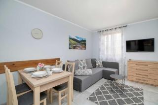 Charming Studio with Parking and Balcony in Karpacz by Noclegi Renters - 6