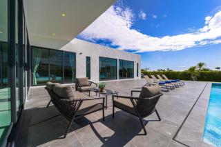 Luxury 5 Bedroom Pool Villa (KH-C1) - 2